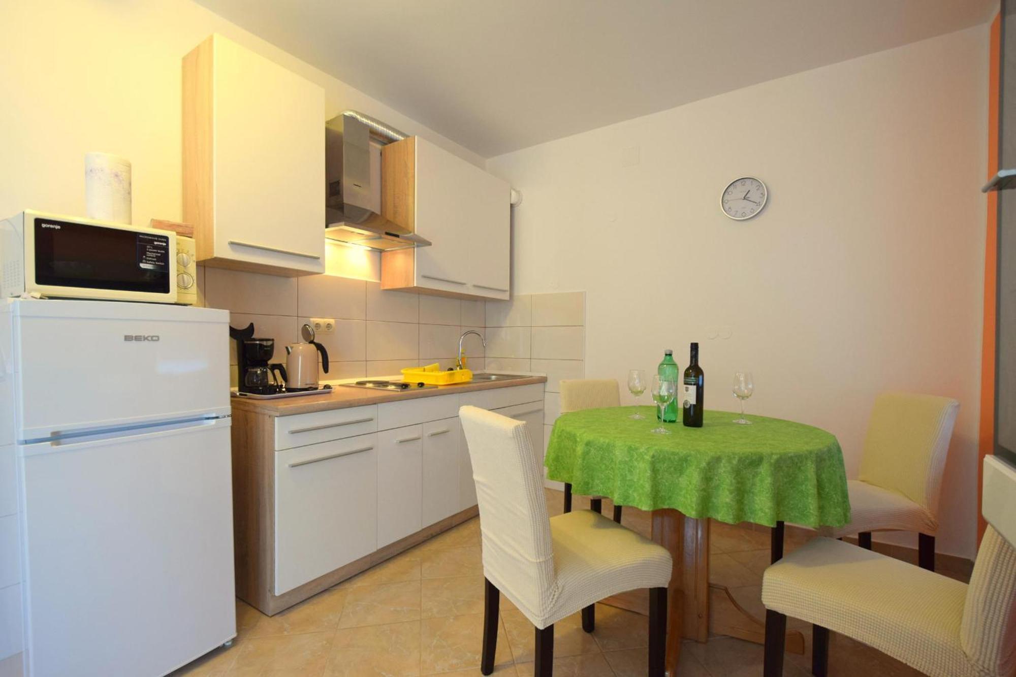 Apartments Cindric Malinska Esterno foto
