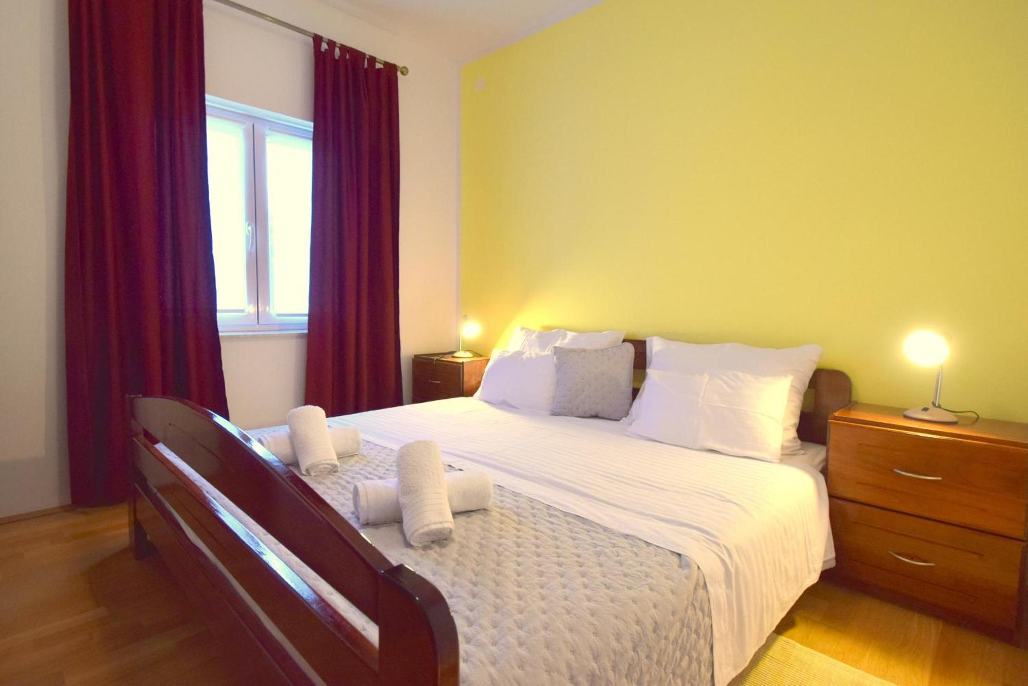 Apartments Cindric Malinska Esterno foto